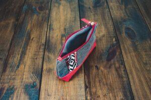 Косметичка Бохо красная кожа и канвас асфальт Косметичка Бохо красная кожа и канвас асфальт